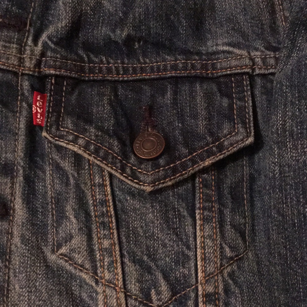 Levi’s Jean Jacket EUC! - Picture 3 of 14